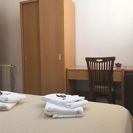 Hostal Lido Madrid Kültér fotó